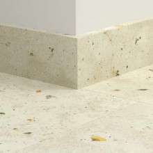 МДФ плинтус Quick-Step Parquet QSPSKR05494 в цвет декора ламината Цветочный бетон  MUU5494