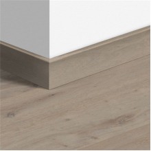 МДФ плинтус Quick-Step QSWPPSKR03563 в цвет декоров паркетной доски MAS3563S / COM3899